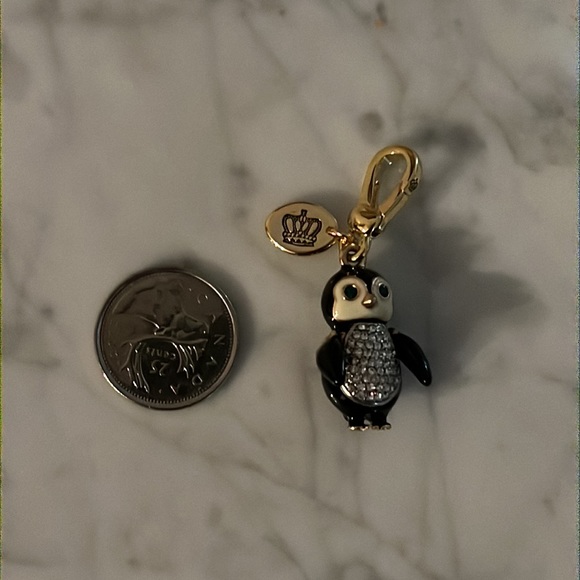 Faux Juicy Couture style penguin charming - Picture 5 of 5